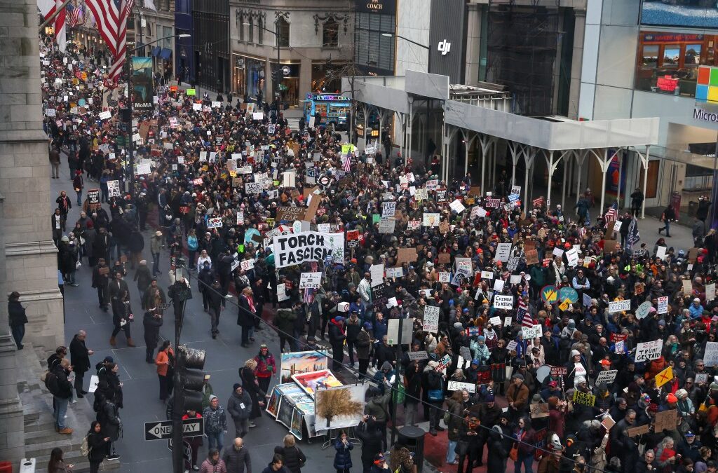 Thousands turn out for spontaneous ‘No Kings’ protest in Midtown Manhattan