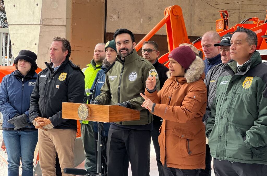 New Yorkers gear up for massive winter storm threatening to freeze the Big Apple