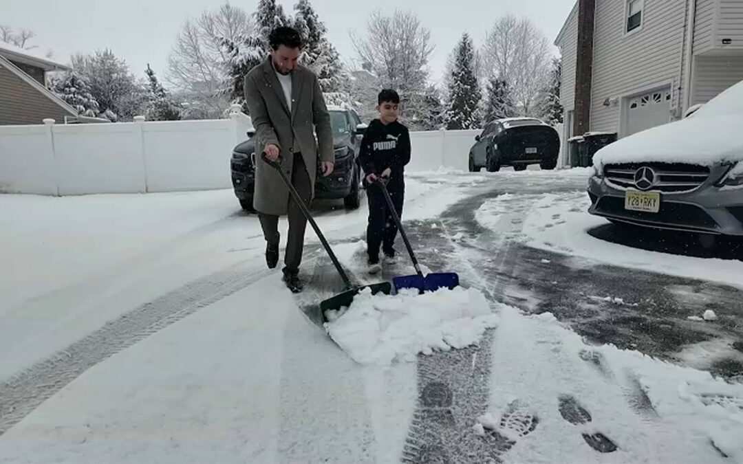 Tri-State embraces snowy Saturday