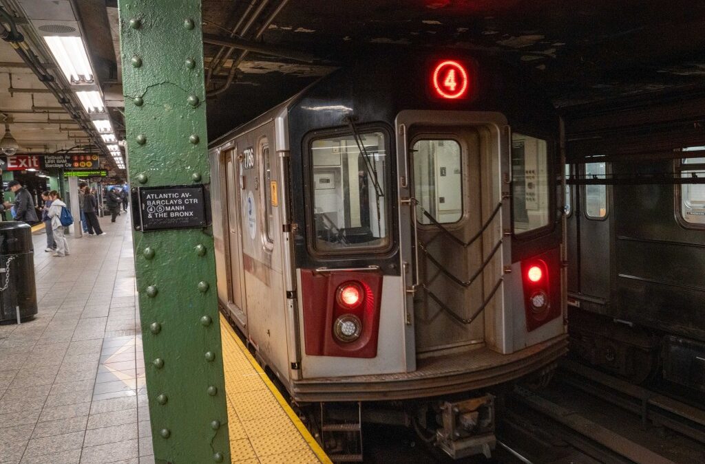 MTA tweaks schedules of Lexington and Seventh Avenue. lines in an effort to reduce delays