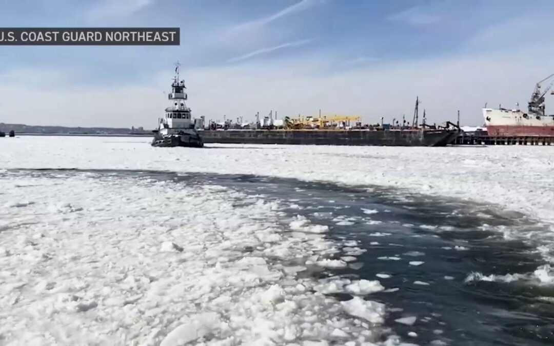 WATCH: USGC conducts icebreaking operations in NY Harbor, Hudson River amid deep freeze