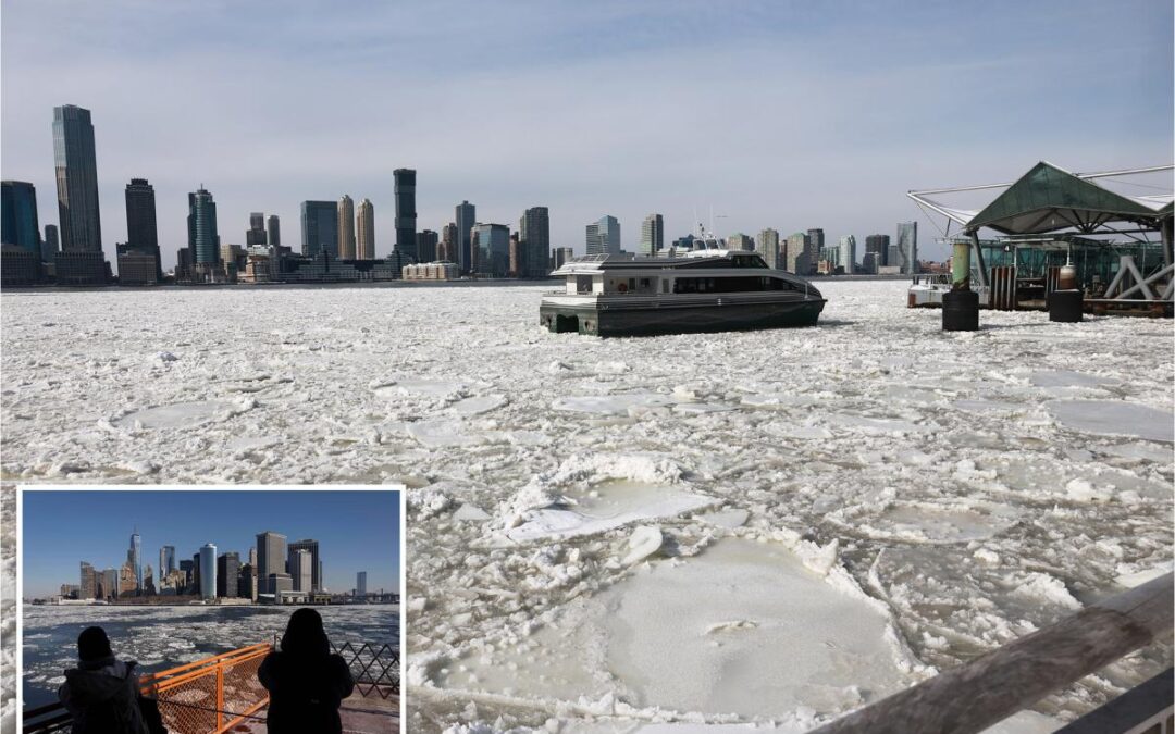 NYC Ferry suspends service, may be out of operation ‘for several days’ due to icy rivers