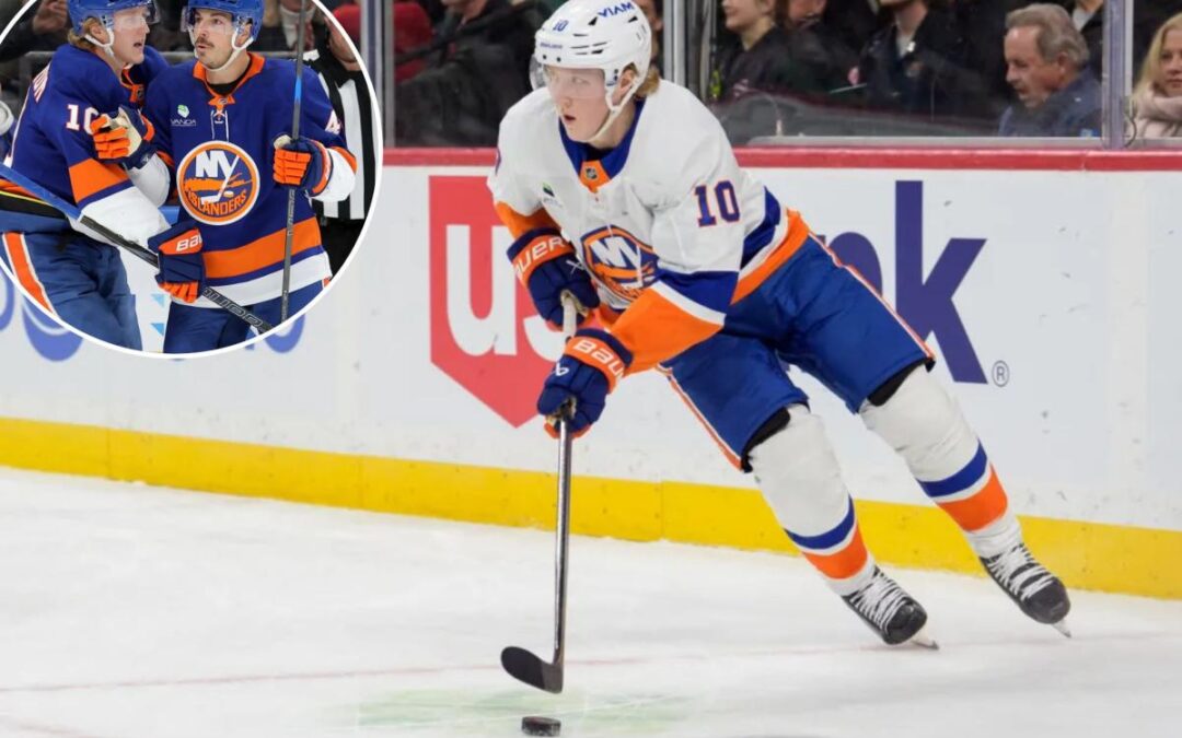 Simon Holmstrom is on an Islanders tear — and reunion with Jean-Gabriel Pageau isn’t hurting