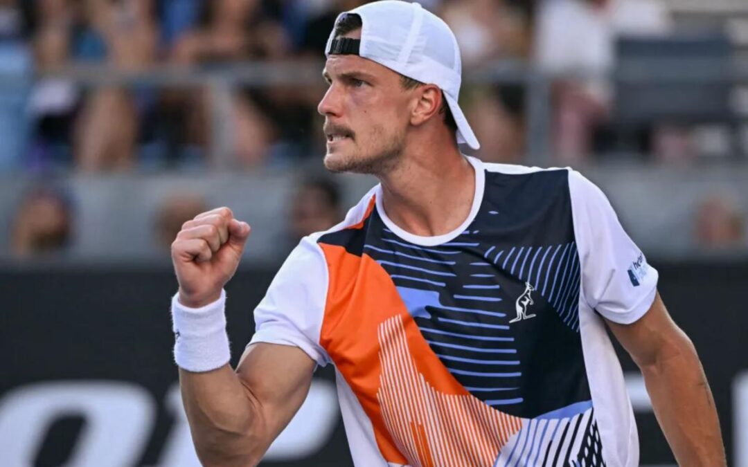 Australian Open picks: Marton Fucsovics vs. Alexander Bublik odds, predictions, best bet Tuesday