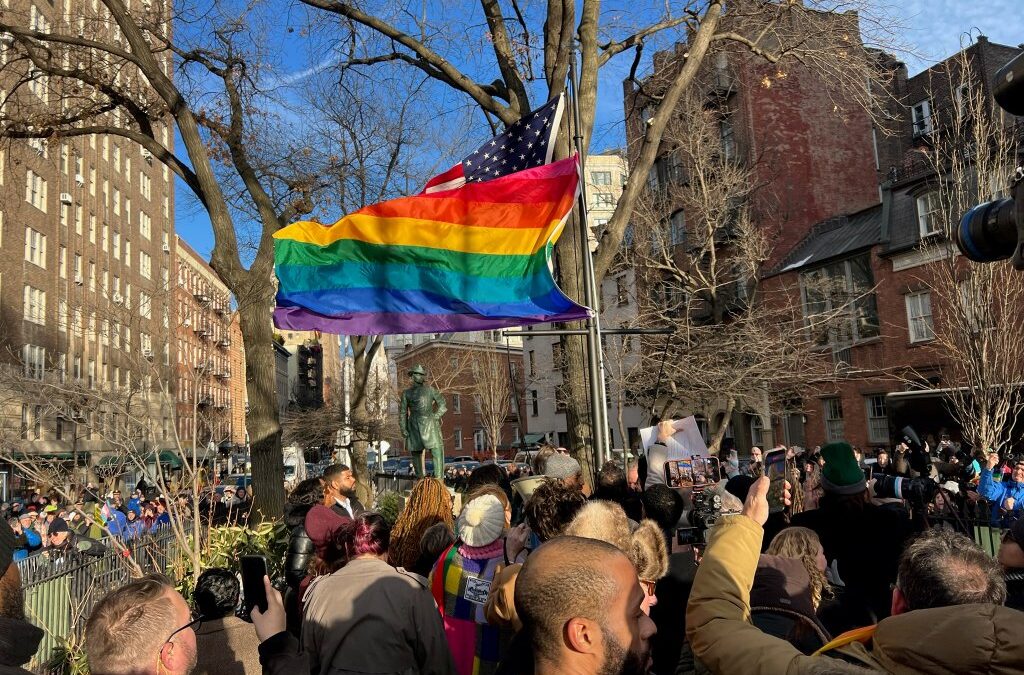 Thousands throng Stonewall monument in NYC, raise pride flag, defying Trump admin
