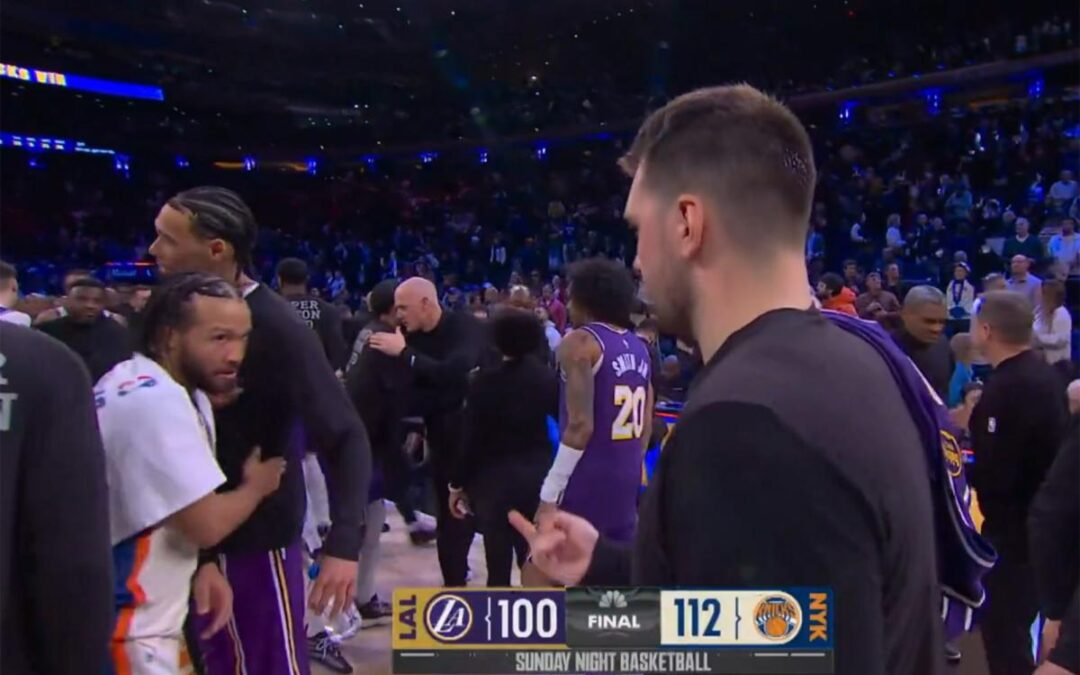 Luka Doncic flips off ex-teammate Jalen Brunson in funny exchange after Knicks-Lakers