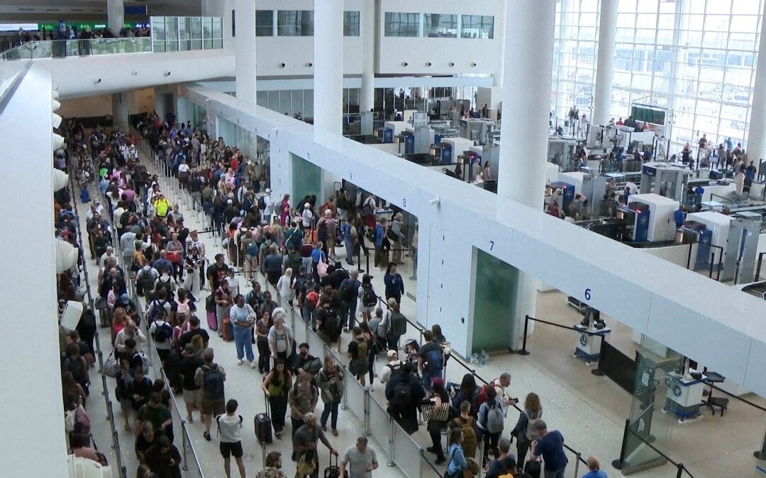 What's going on with TSA? Spring break rush crushes airport security