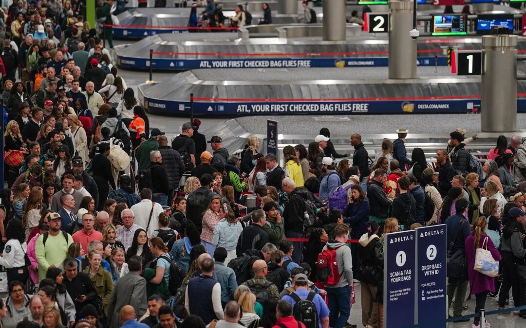 Pres. Trump threatens to send ICE agents to airports