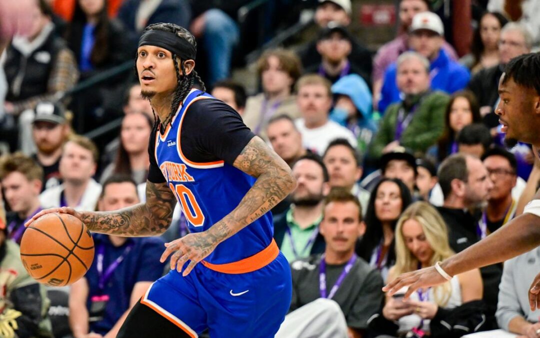 Jordan Clarkson puts on show off bench to help Knicks rally to beat Jazz