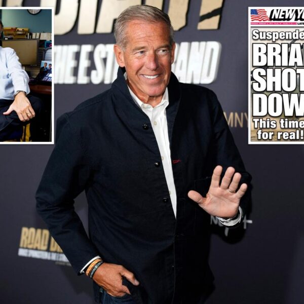 Scandal-scarred ex-NBC anchor Brian Williams to host Netflix podcast
