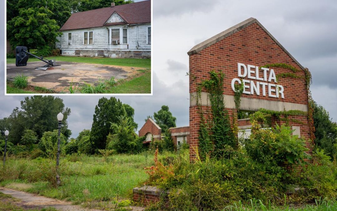 FBI investigates abandoned 3D-housing project in struggling Illinois town on the brink of collapse