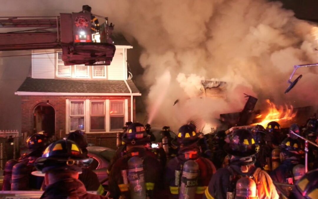 NYPD cops show their heroism yet again after Queens explosion— every New Yorker should cheer