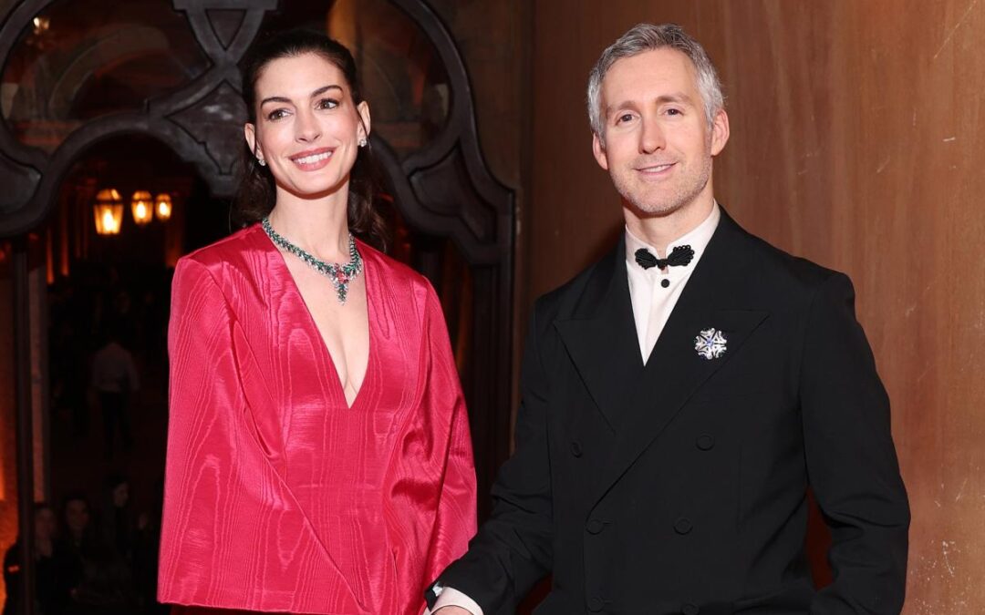 Anne Hathaway makes rare comments about husband Adam Shulman
