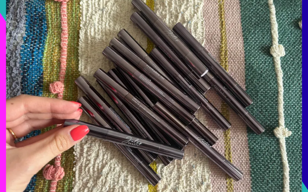 Wink and you’ll miss 47% off the easiest eyeshadow for busy mornings