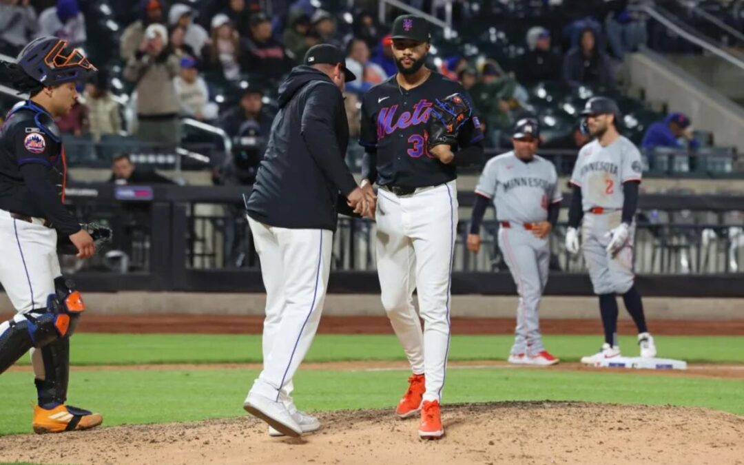 Mets’ Devin Williams showered with boos after latest Mets implosion