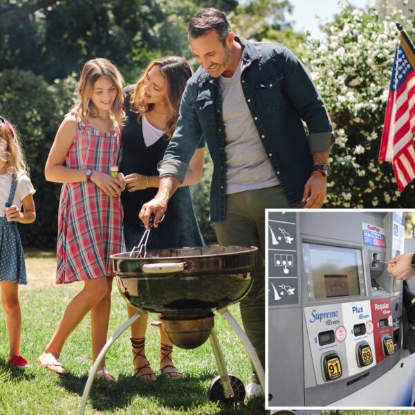 Gas prices near historic highs as Memorial Day travelers prepare to hit the road