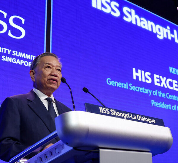 Vietnam’s Leader Warns Asia About the Risks of Superpower Conflict
