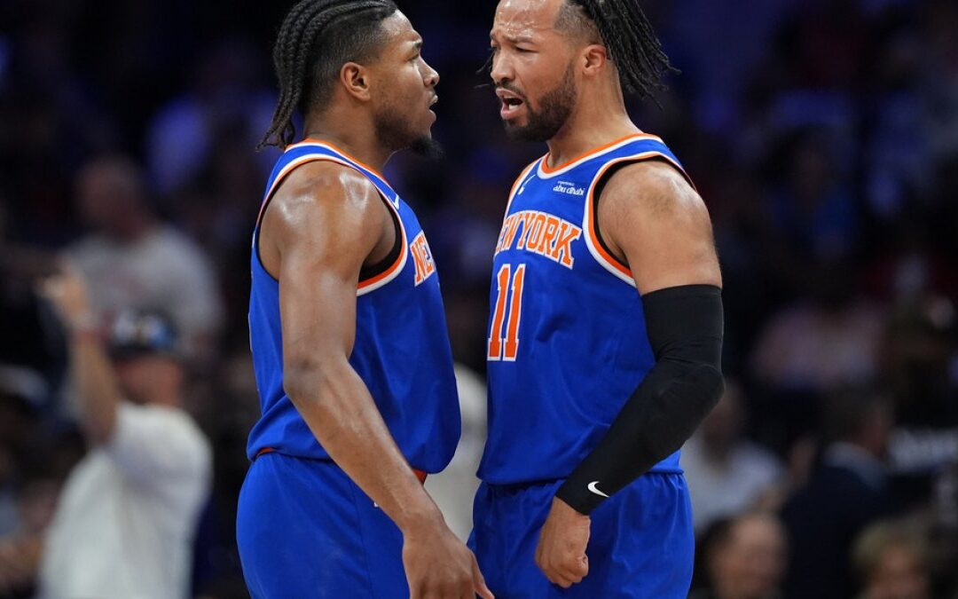 Knicks bury 76ers 144-114 behind 3-point barrage in Game 4 to sweep series