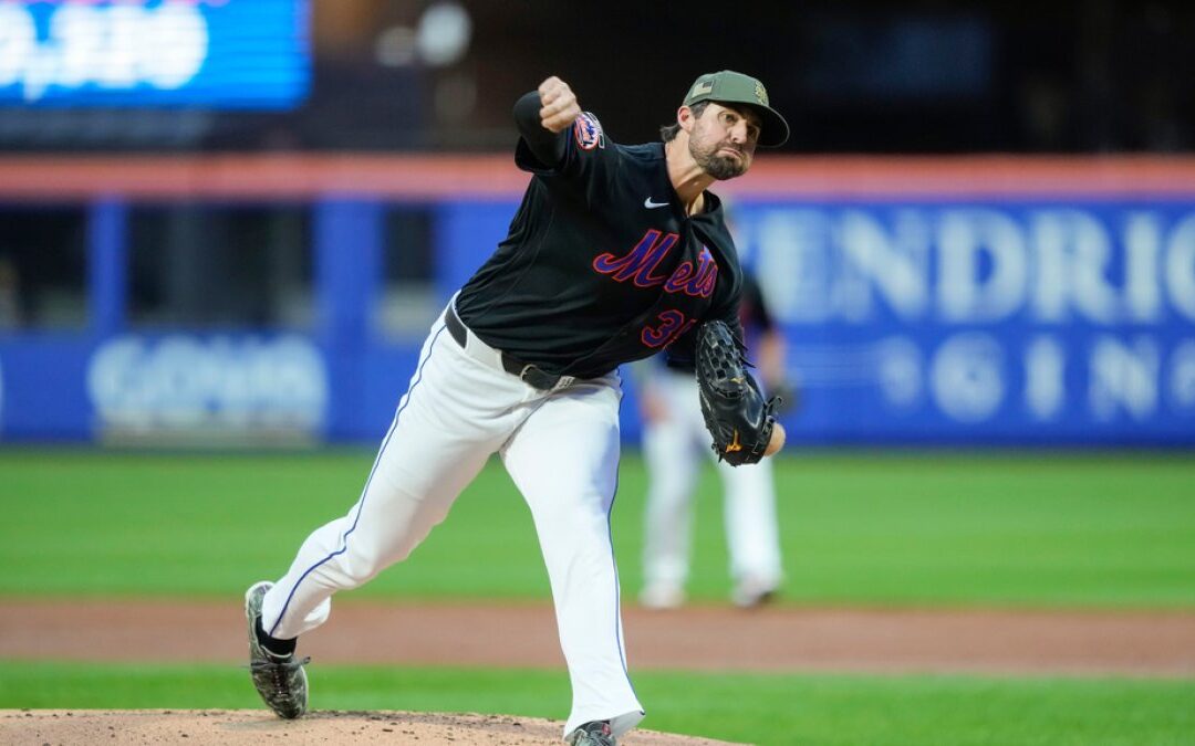 Mets pitcher Clay Holmes sidelined indefinitely with broken leg after getting hit by line drive
