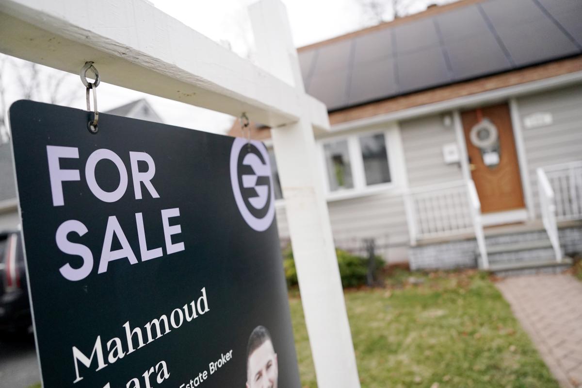 I couldn’t sell my newly built house — so now I rent it to film studios by the hour for $10K a month