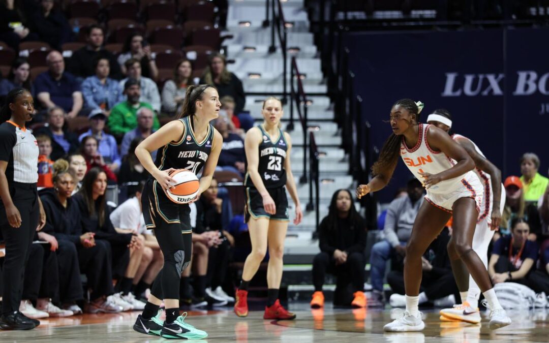 Sabrina Ionescu exits with apparent ankle injury in Liberty preseason scare