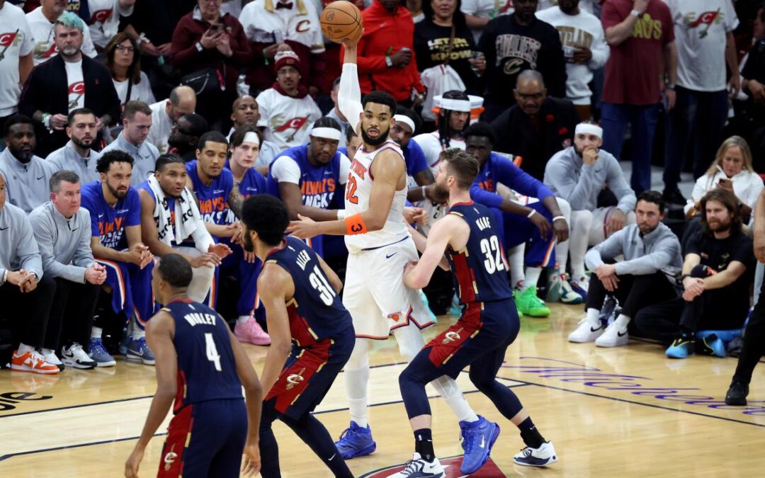 Karl-Anthony Towns returns as offensive ‘hub’ for Knicks and Cavaliers have no answers