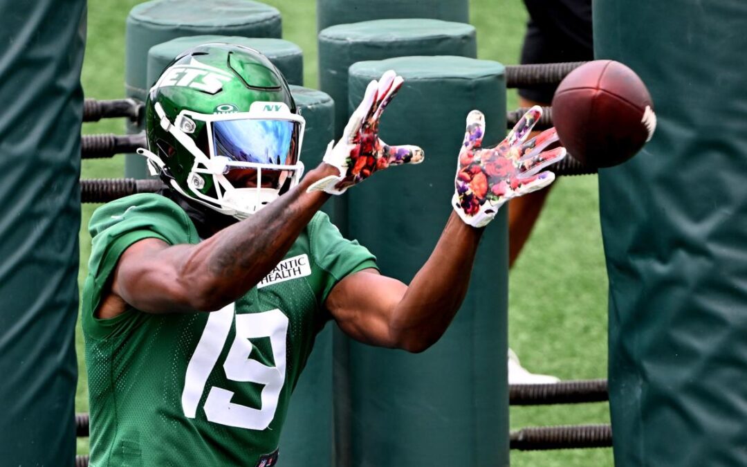 Jets trade special teamer Irv Charles to Seahawks