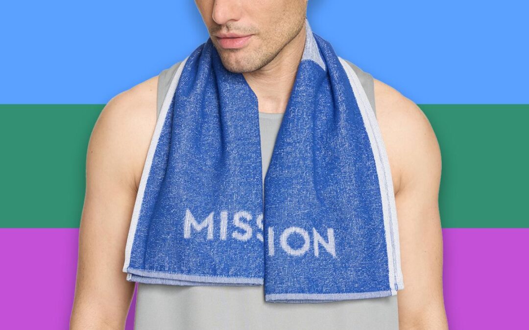 Drop body temp in seconds this summer with this techy new 8-hour cooling towel