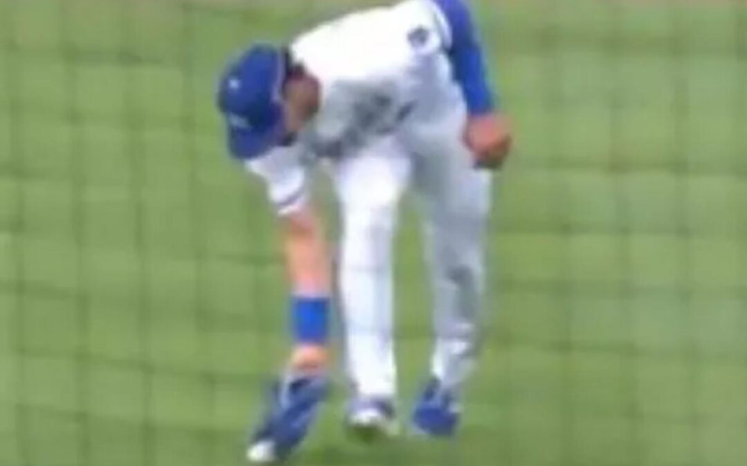 Yankees’ Aaron Boone wins this trapped-ball review after last week’s blowup