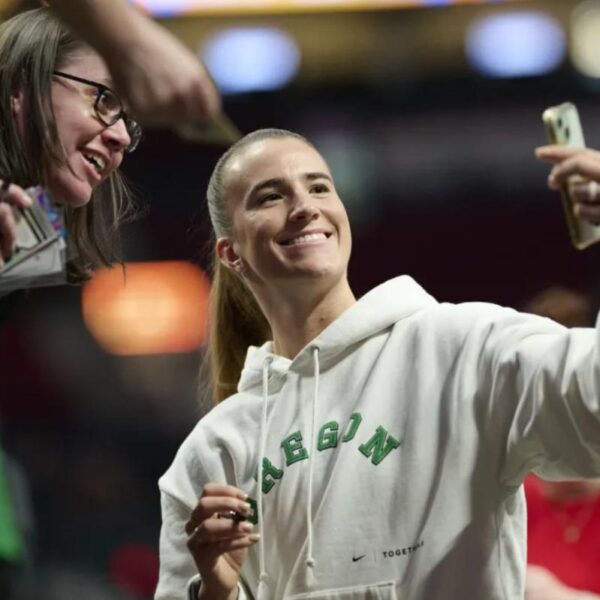 Oregon homecoming derailed for injured Sabrina Ionescu, Satou Sabally