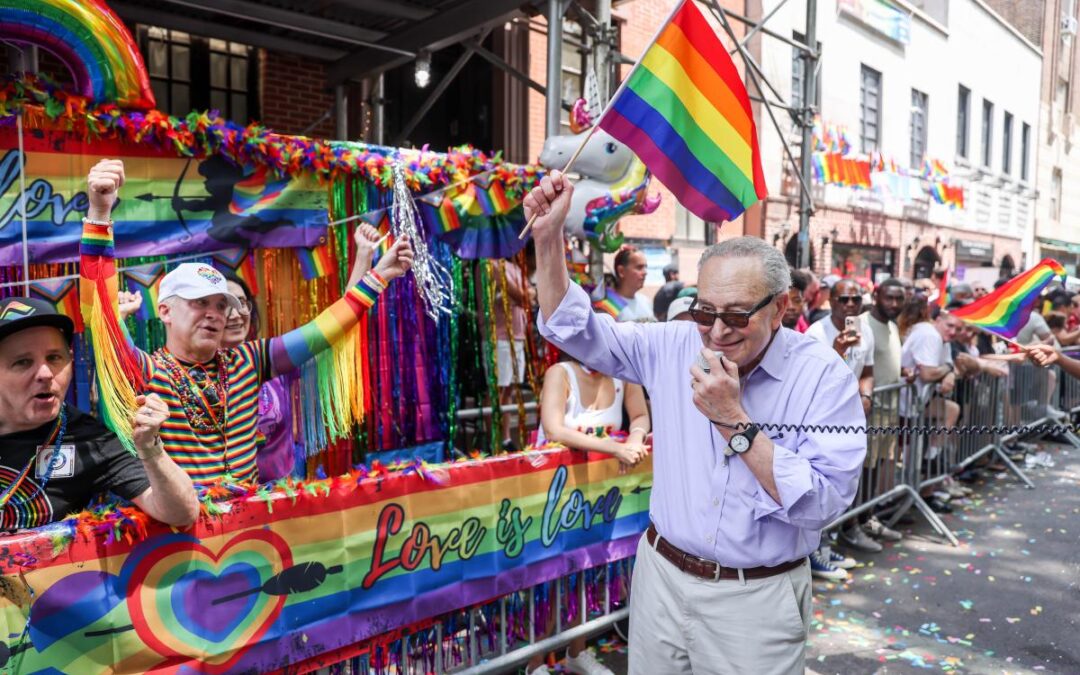 Sen. Chuck Schumer mercilessly booed at NYC Pride Parade