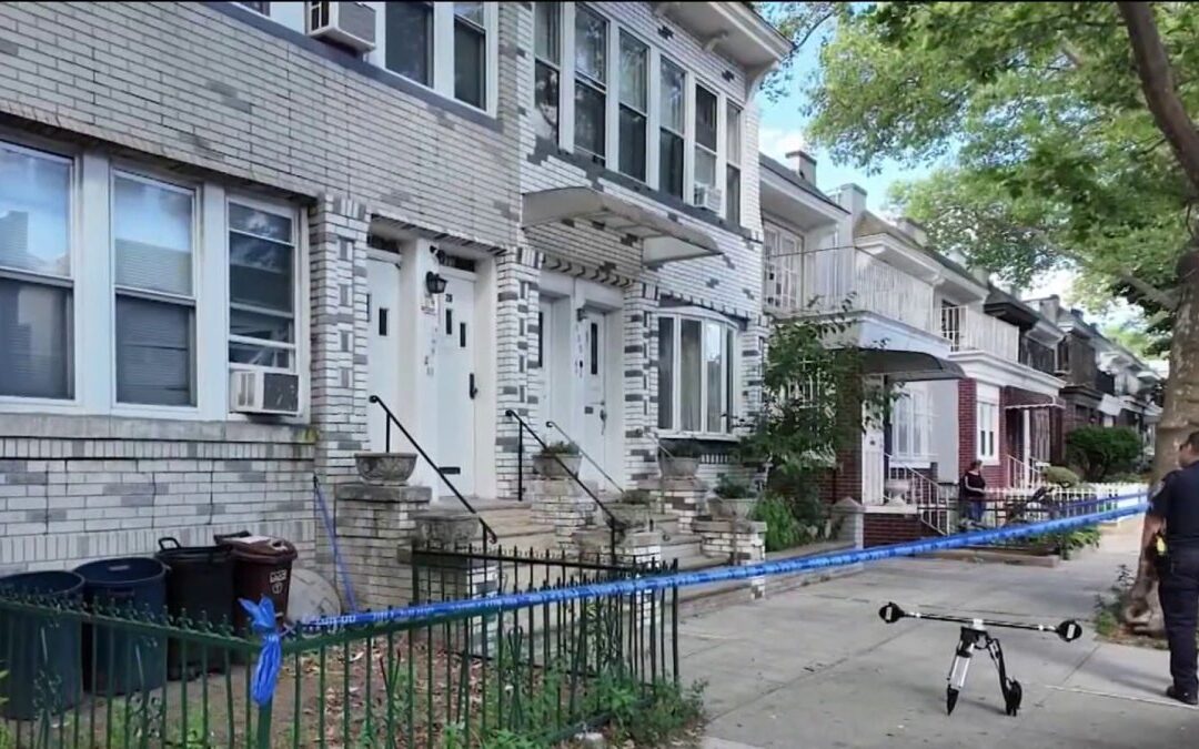 Brooklyn mother of 2 found dead with neck slashed in home