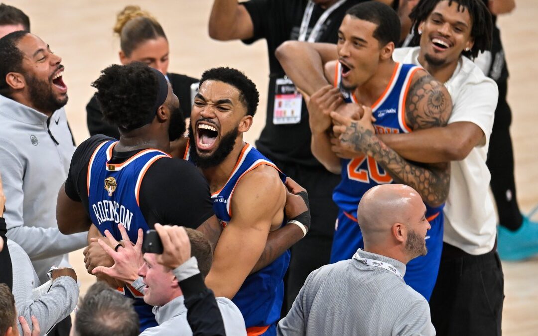 LIVE UPDATES: Knicks beat Spurs in Game 5, win first NBA championship since 1973