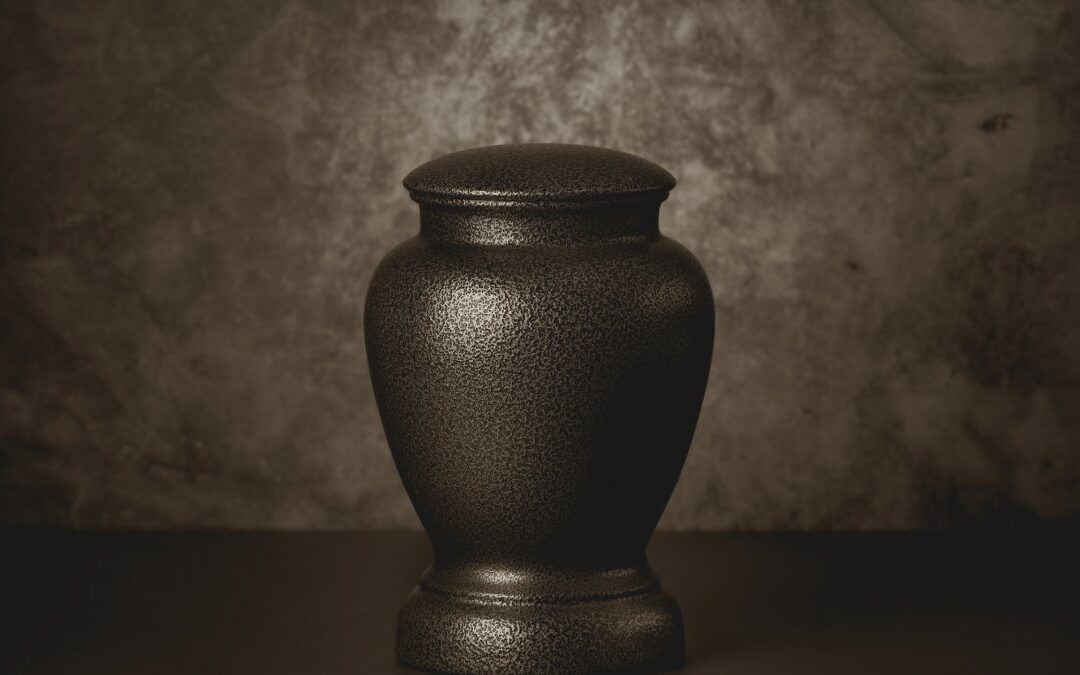 Man steals ashes of woman's daughter, holds them for ransom, police say