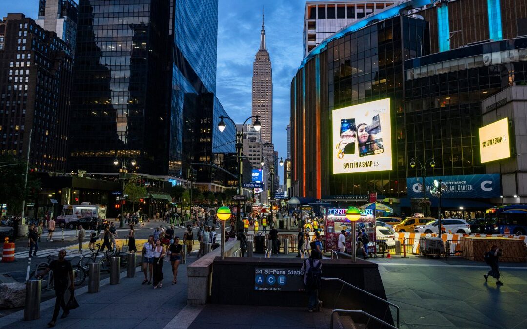 No walking allowed in heart of Midtown for Monday night's Knicks game