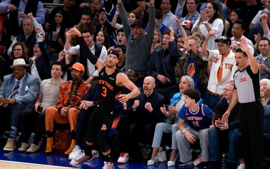 2 courtside Knicks tickets for Game 3 of the NBA Finals sell for $1 million at auction