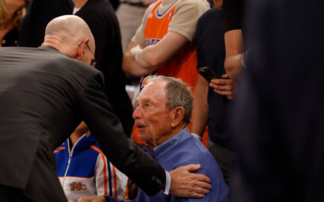 Former NYC Mayor Bloomberg goes viral after courtside collision with Knicks' Jose Alvarado