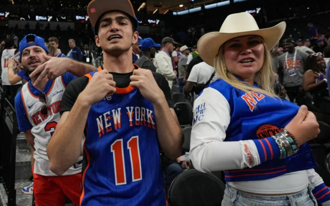 Knicks fans scramble to find way to San Antonio for Game 5 after storm causes travel chaos