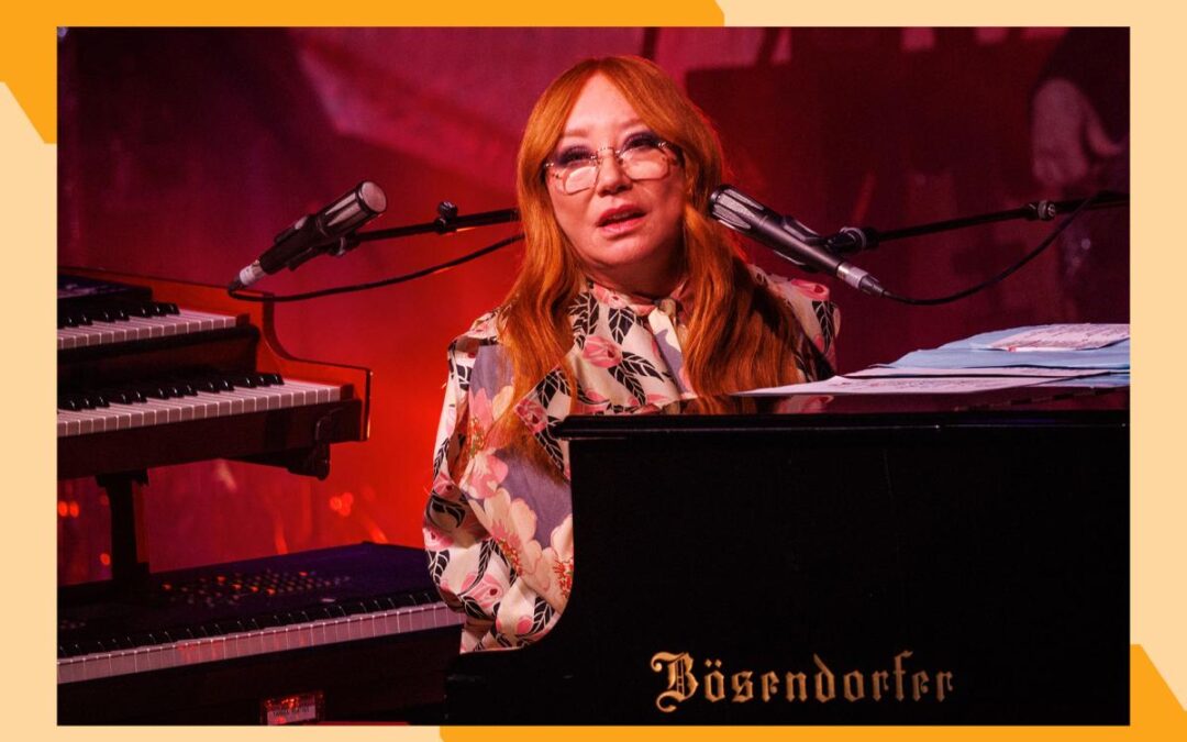 How much are last-minute Tori Amos tickets? Get them with a discount