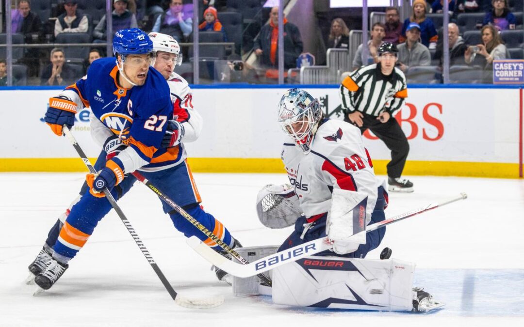 Anders Lee adjusting to ‘big change’ with Mammoth after long Islanders career: ‘No doubt about it’