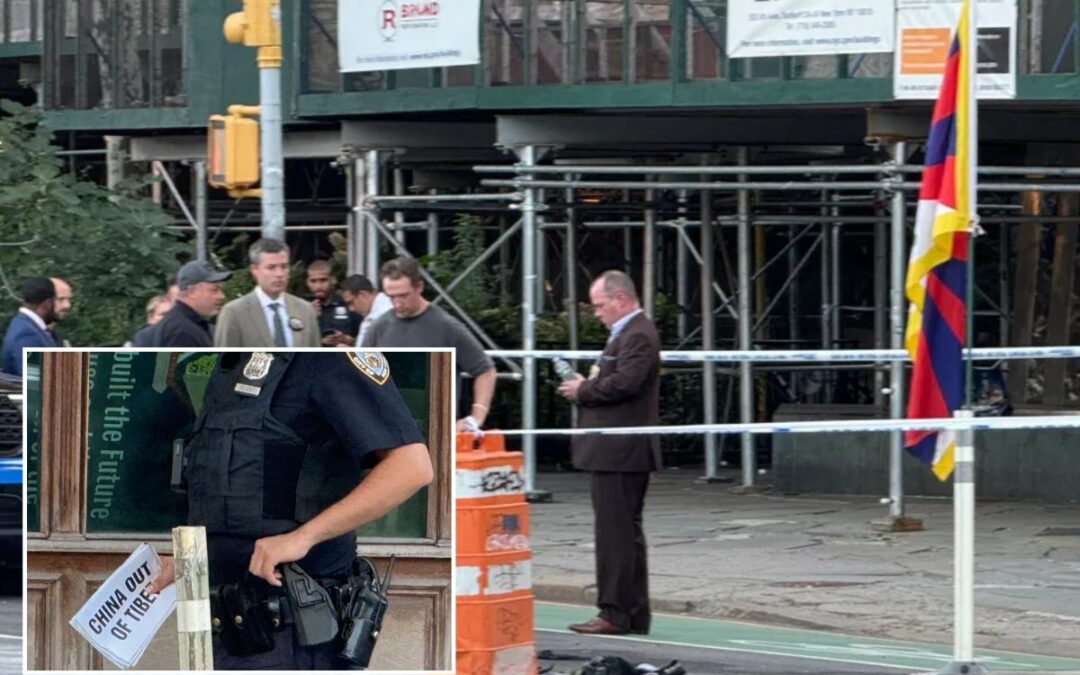 Lunatic with Tibetan flag sets himself on fire outside NYC’s UN headquarters: sources